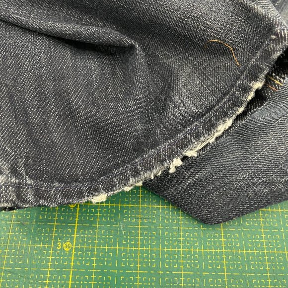 VINTAGE 7 for all mankind Slimmy distressed jeans size 32 - Picture 5 of 11